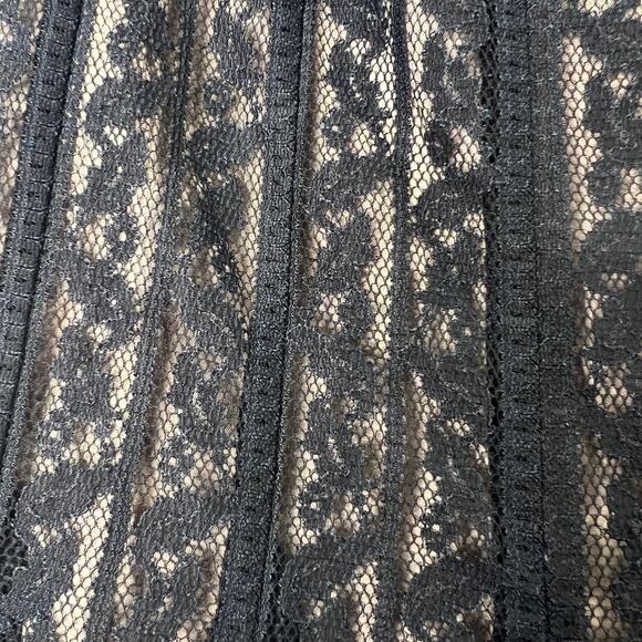 LOFT x Ann Taylor Lace Mini Skirt Black Size 2P Petite Pleated Overlay Cute Goth - Picture 3 of 9